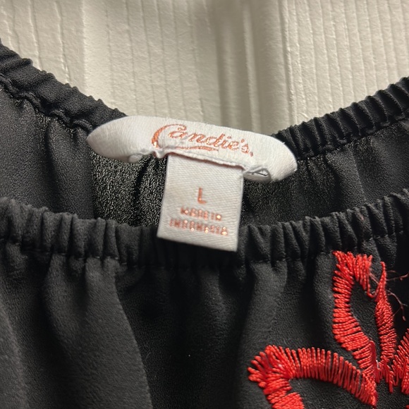 Candie’s Floral Embroidered Peplum Top - Picture 3 of 4